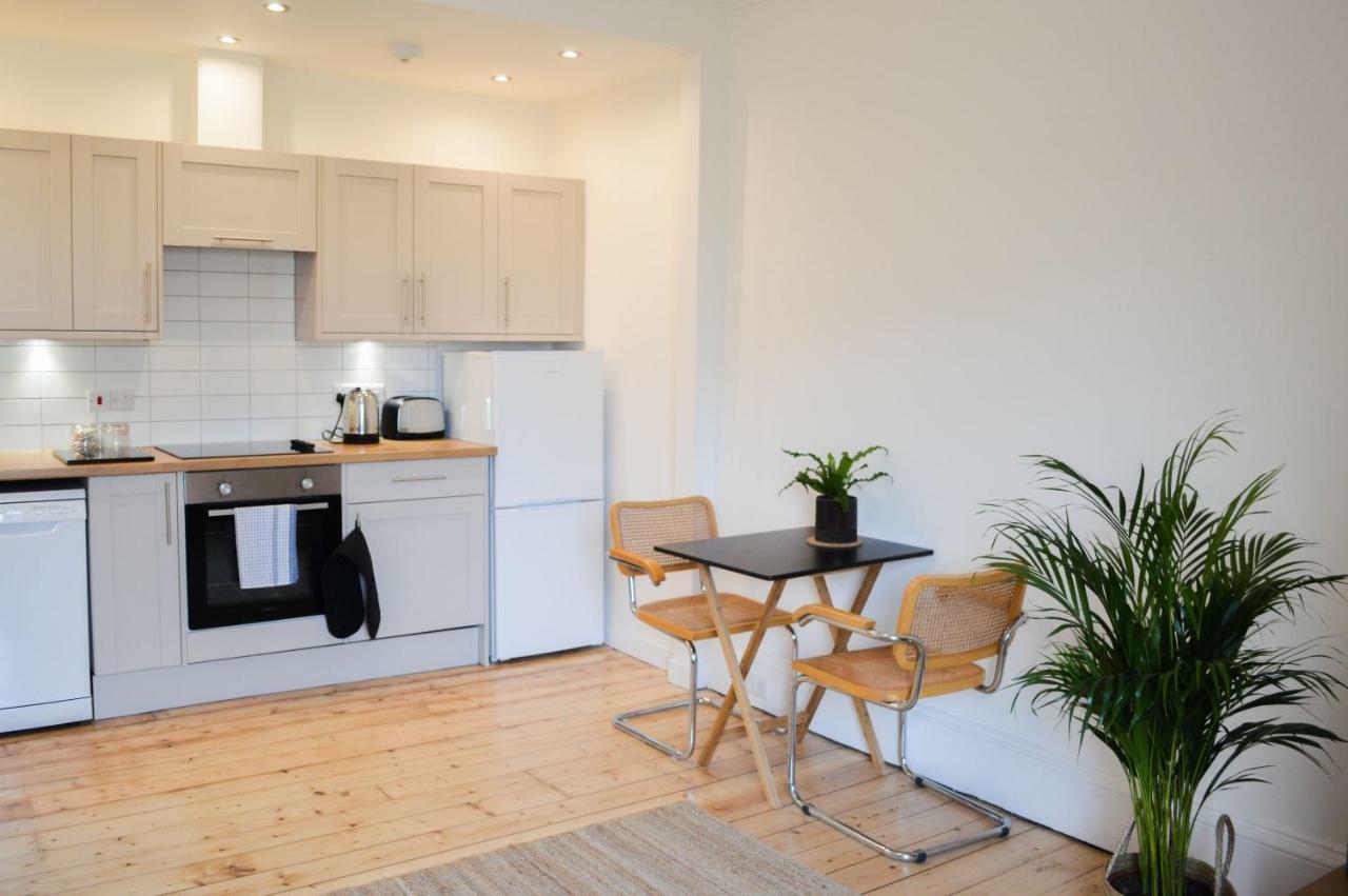 Modern 1 Bedroom Flat In The Heart Of Edinburgh Exterior photo